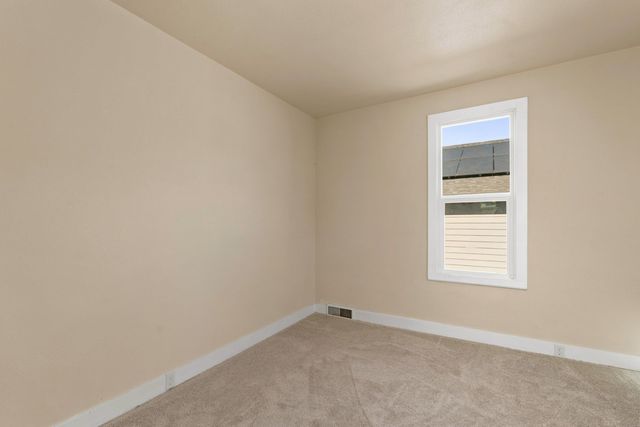 3918 N Maple St, Spokane, WA 99205