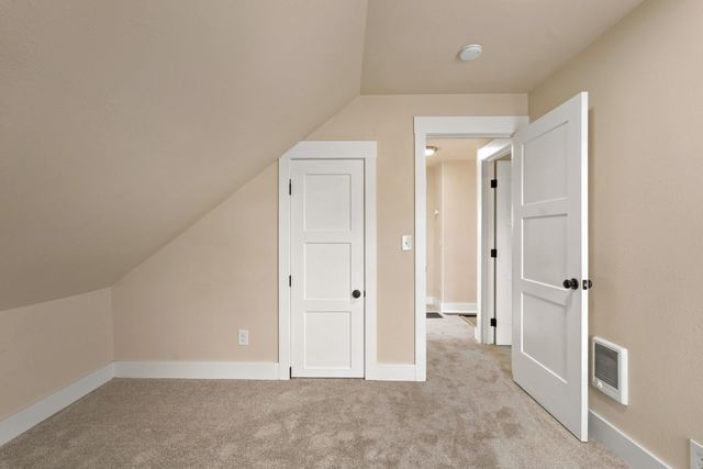 3918 N Maple St, Spokane, WA 99205