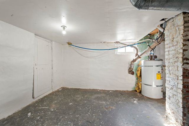 3918 N Maple St, Spokane, WA 99205