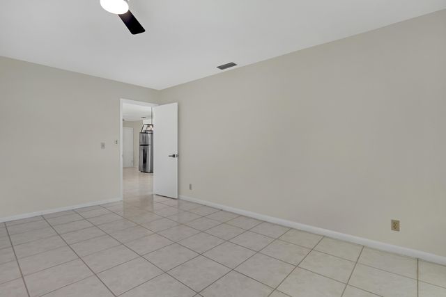 9715 Dahlia Avenue, Palm Beach Gardens, FL 33410