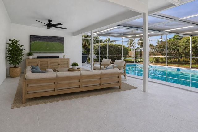 9715 Dahlia Avenue, Palm Beach Gardens, FL 33410