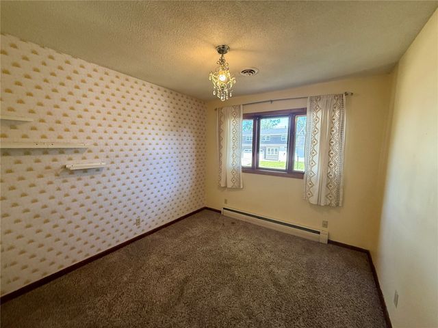 2765 1st Avenue, Marion, IA 52302