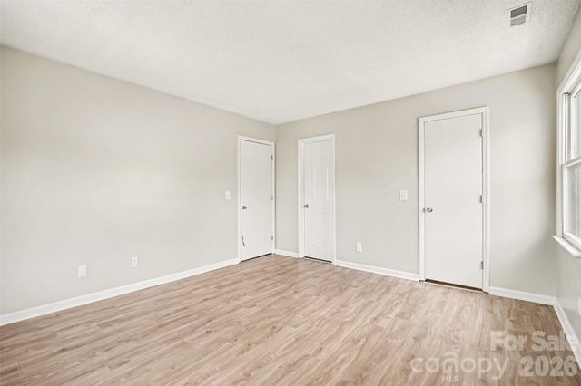 6165 Meadow Rose Lane, Charlotte, NC 28215