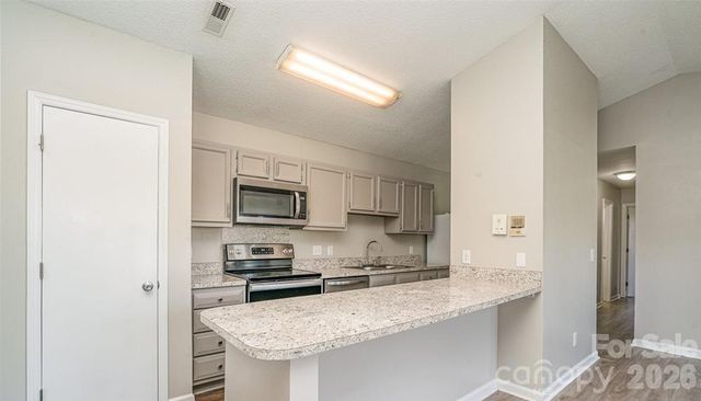 6165 Meadow Rose Lane, Charlotte, NC 28215