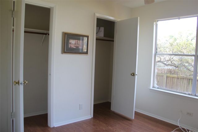 11611 Rustic Rock DR B, Austin, TX 78750