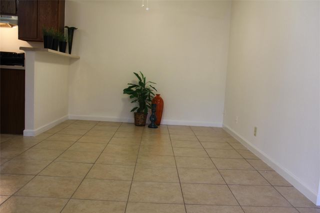 11611 Rustic Rock DR B, Austin, TX 78750