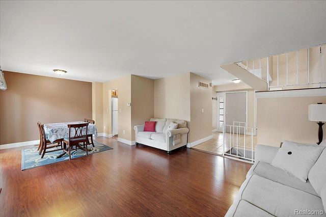31609 Green Meadow Lane 139, Warren, MI 48093
