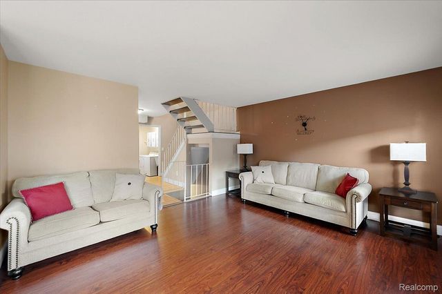 31609 Green Meadow Lane 139, Warren, MI 48093
