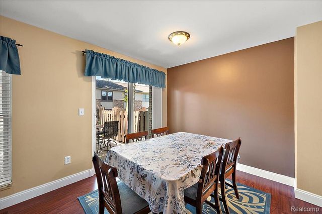 31609 Green Meadow Lane 139, Warren, MI 48093