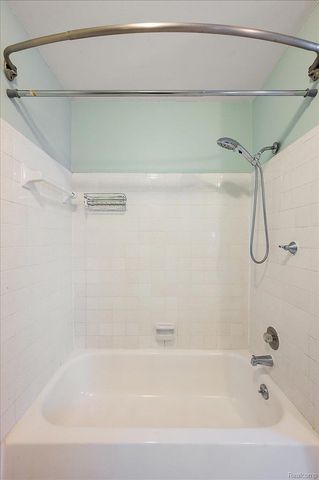 31609 Green Meadow Lane 139, Warren, MI 48093