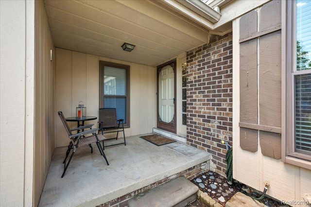 31609 Green Meadow Lane 139, Warren, MI 48093