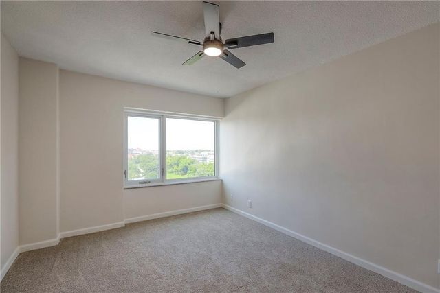 4545 Wornall Road 1009, Kansas City, MO 64111