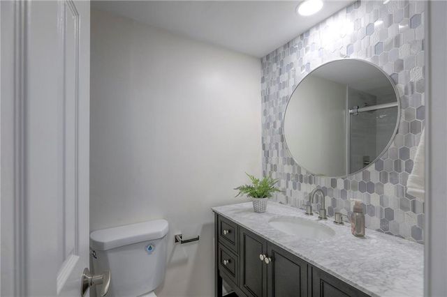 4545 Wornall Road 1009, Kansas City, MO 64111