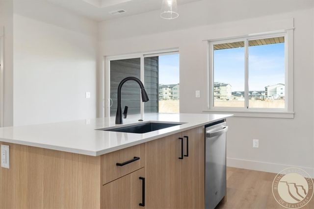 635 Willow Branch Road, Billings, MT 59106