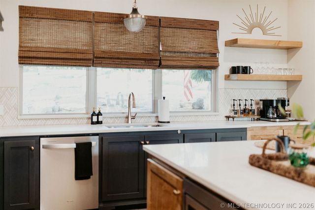 118900 S 4213 Road, Eufaula, OK 74136