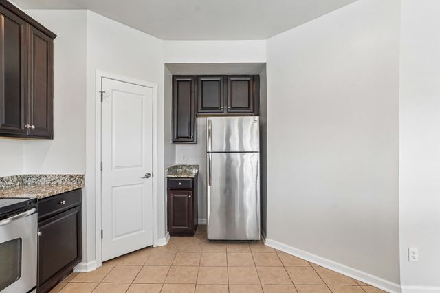 1713 Muirwood Blvd, Murfreesboro, TN 37128