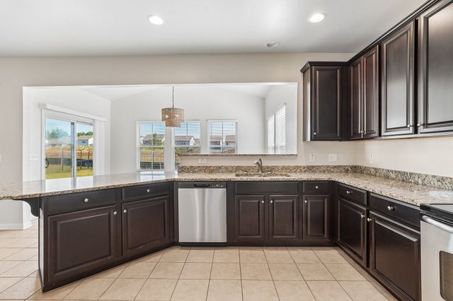 1713 Muirwood Blvd, Murfreesboro, TN 37128