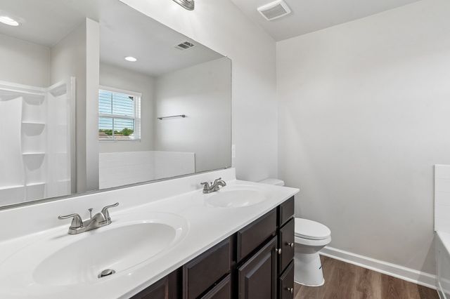 1713 Muirwood Blvd, Murfreesboro, TN 37128