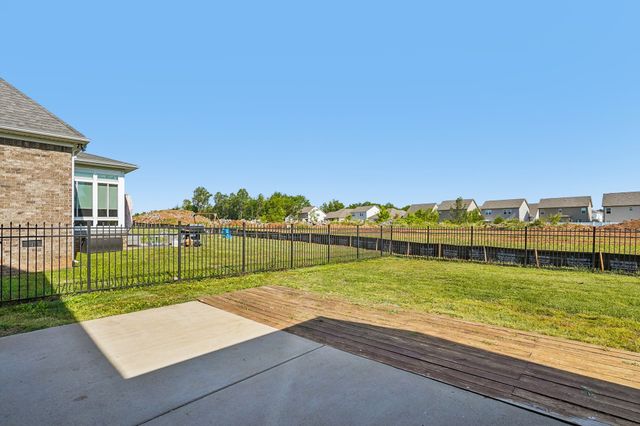 1713 Muirwood Blvd, Murfreesboro, TN 37128