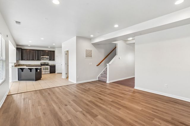 1713 Muirwood Blvd, Murfreesboro, TN 37128