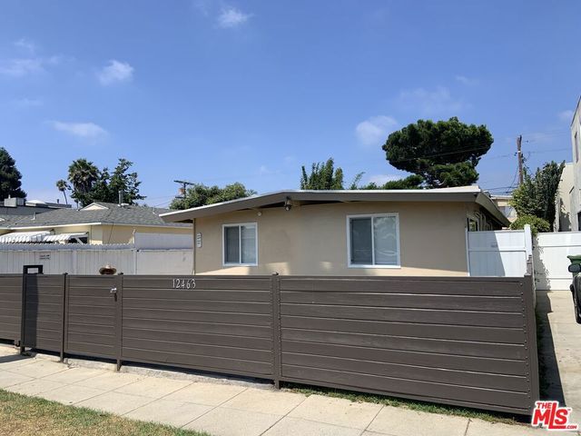 12463 Walsh Avenue, Los Angeles, CA 90066