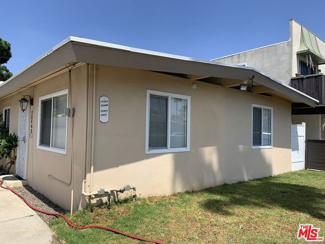 12463 Walsh Avenue, Los Angeles, CA 90066