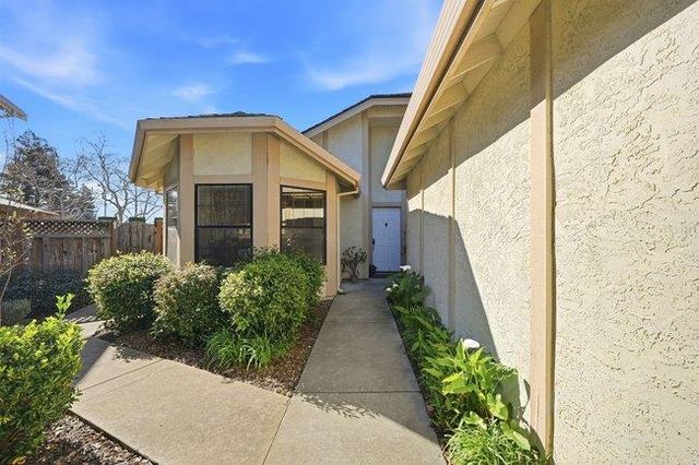 2350 Bayo Claros Circle, Morgan Hill, CA 95037