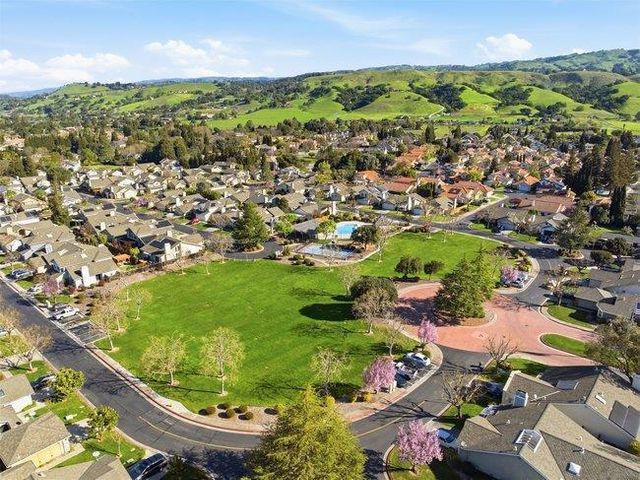 2350 Bayo Claros Circle, Morgan Hill, CA 95037