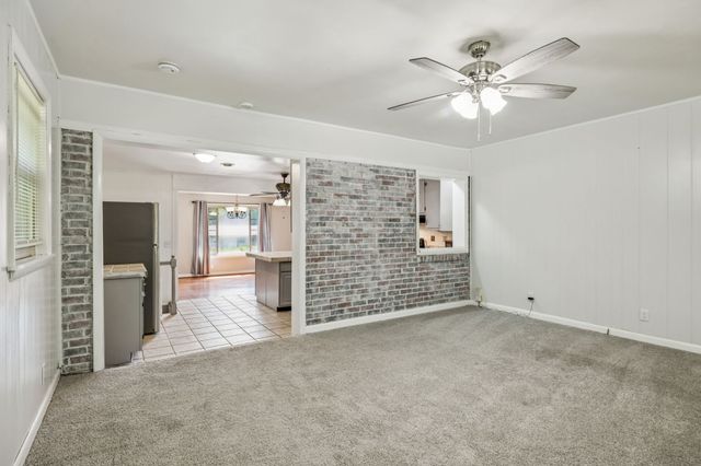 683 Brewer Dr, Nashville, TN 37211