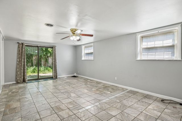 683 Brewer Dr, Nashville, TN 37211
