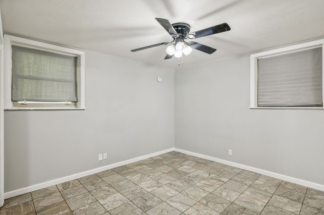 683 Brewer Dr, Nashville, TN 37211