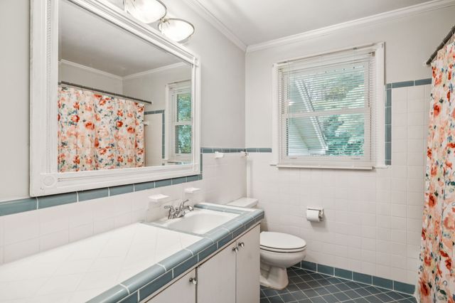 683 Brewer Dr, Nashville, TN 37211