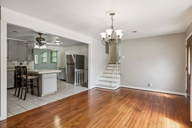 683 Brewer Dr, Nashville, TN 37211