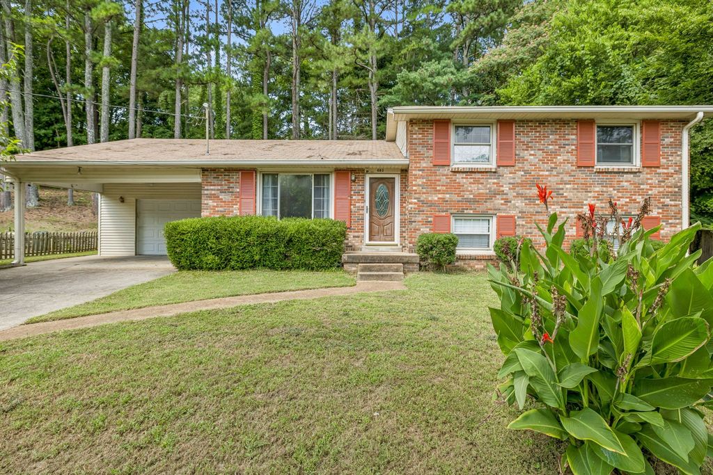 683 Brewer Dr, Nashville, TN 37211