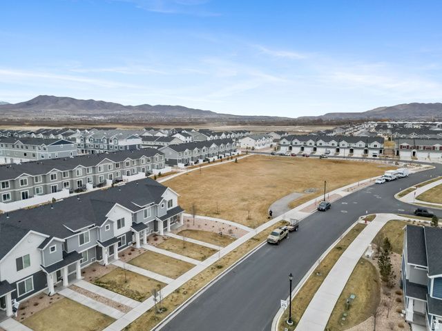 274 N PORTSIDE LN, Saratoga Springs, UT 84045