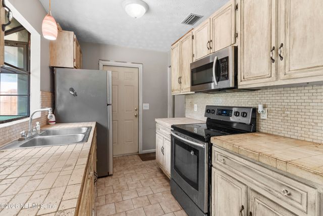 13606 LANIER Road, Jacksonville, FL 32226