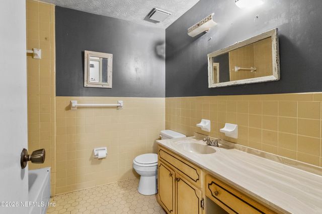 13606 LANIER Road, Jacksonville, FL 32226