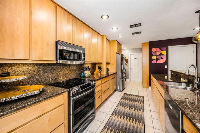 990 SAN CARLOS COURT NE, St Petersburg, FL 33702