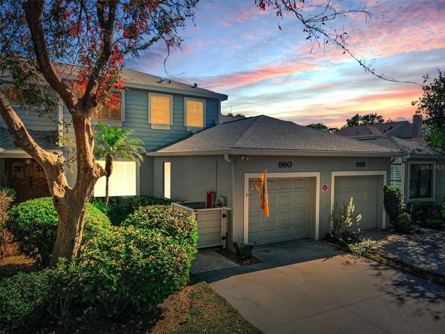 990 SAN CARLOS COURT NE, St Petersburg, FL 33702