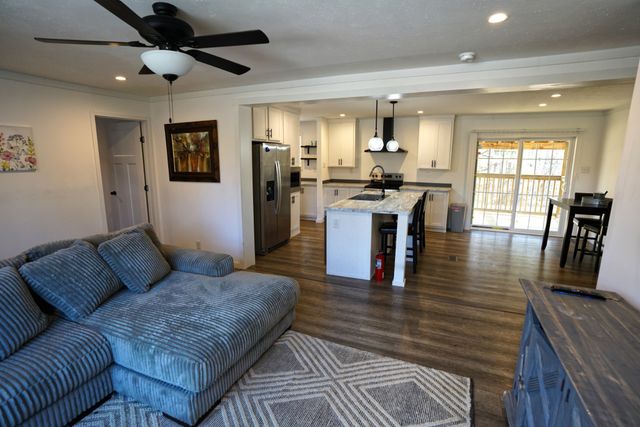 1162 By Blvd, Bon Aqua, TN 37025