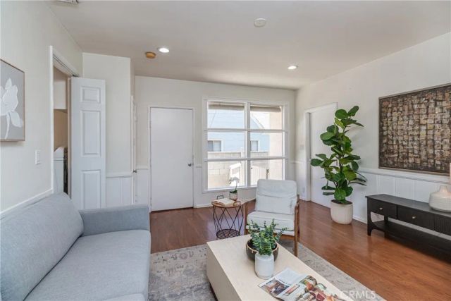 240 N Keystone, Burbank, CA 91506