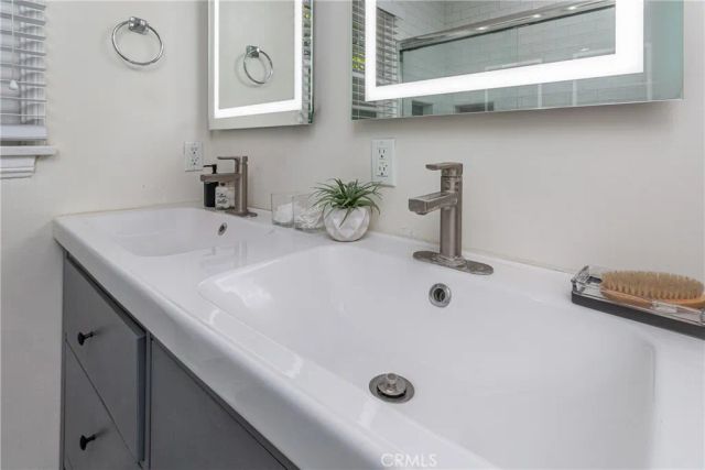 240 N Keystone, Burbank, CA 91506