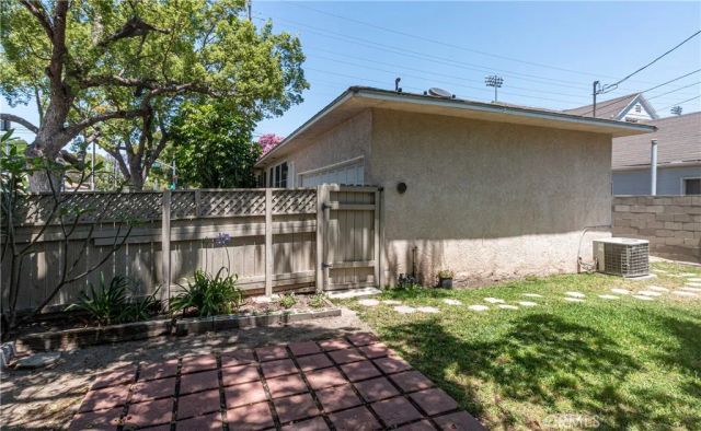 240 N Keystone, Burbank, CA 91506