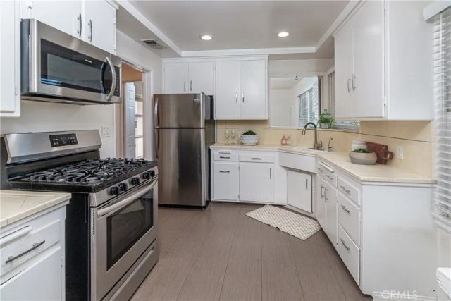 240 N Keystone, Burbank, CA 91506