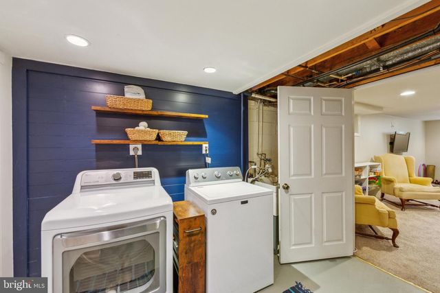19 OAK HILL CIRCLE, Malvern, PA 19355