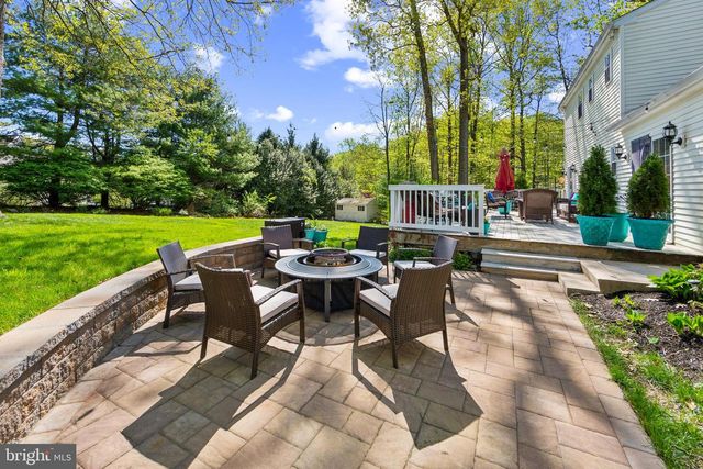 19 OAK HILL CIRCLE, Malvern, PA 19355