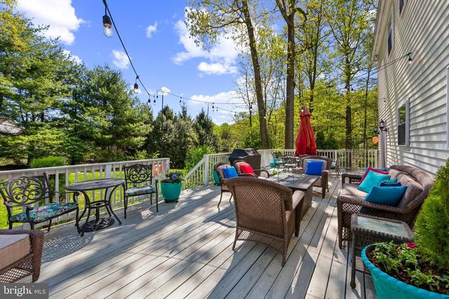 19 OAK HILL CIRCLE, Malvern, PA 19355