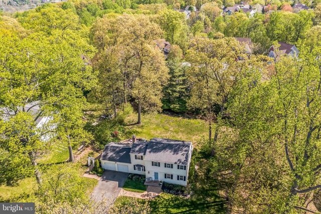 19 OAK HILL CIRCLE, Malvern, PA 19355