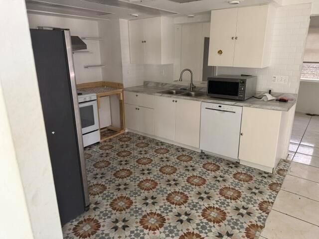 9308 N Military Trail, West Palm Beach, FL 33410