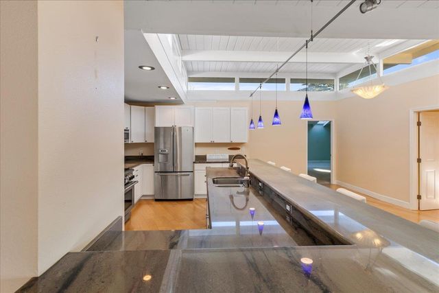 511 Cliff Drive, Aptos, CA 95003